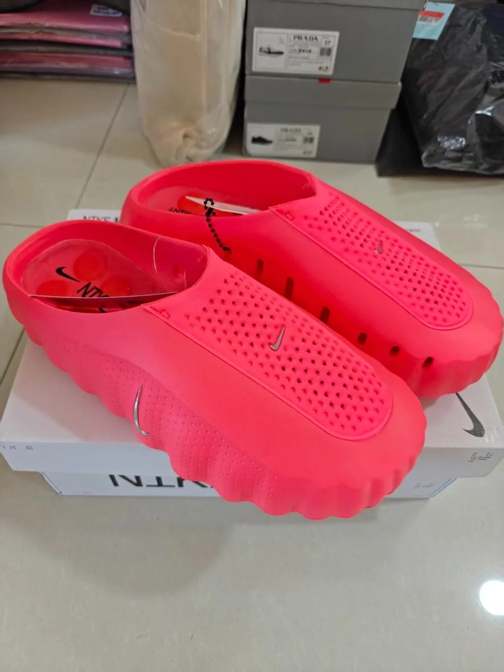 Nike Men’s Red Slip-On Training Slide
